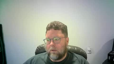 Mr. Happy online show from November 25, 6:45 am