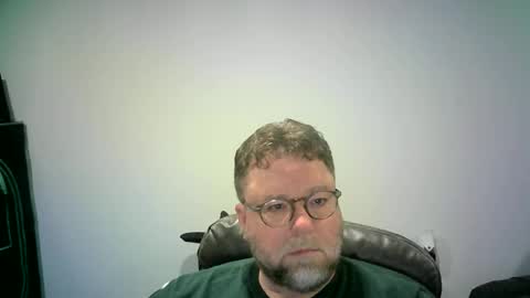 Mr. Happy online show from October 9, 5:13 am