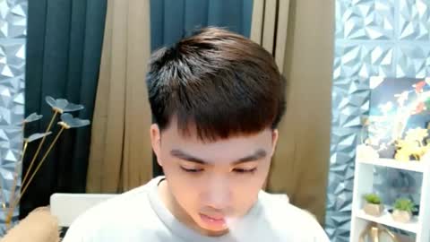 Snapshot of mister_officer chatting on September 13, 6:27 am SAINT SACHI will make your day online show from September 13, 6:27 am