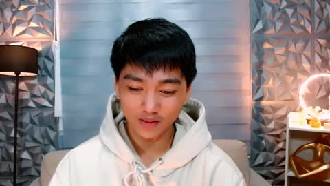 Snapshot of mister_officer chatting on January 20, 9:13 am SAINT SACHI will make your day online show from January 20, 9:13 am
