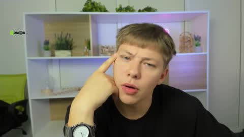 mister_vice online show from September 16, 8:39 am