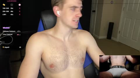 BLAUNCOE online show from December 2, 4:13 am