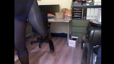 misterbobbyxx online show from October 24, 11:38 pm