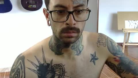     online show from March 28, 5:25 pm