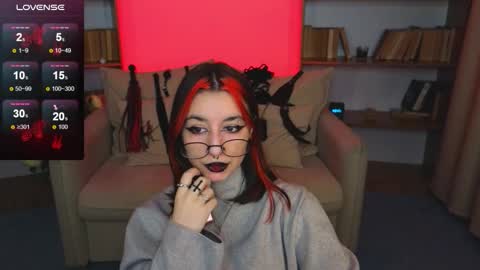 Marcelline online show from November 28, 10:55 am