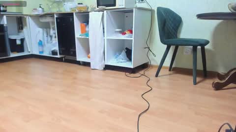 Snapshot of mistress_adel chatting on February 17, 8:52 am mistress_adel online show from February 17, 8:52 am