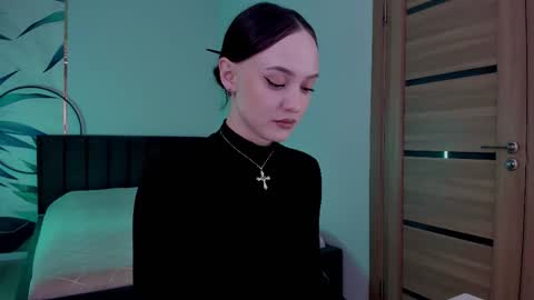 Mistress Mia online show from October 5, 10:50 pm