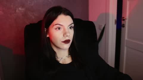 Snapshot of mistress_rochelle chatting on December 7, 2:08 pm Miss Rochelle online show from December 7, 2:08 pm