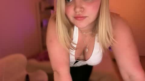 mistressdora online show from September 25, 8:27 pm