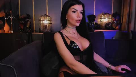 Elenia online show from March 3, 1:56 pm