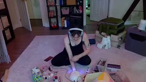Snapshot of mistressjuniper chatting on October 20, 7:52 pm Mistress June online show from October 20, 7:52 pm