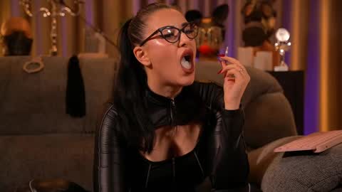 Mistress Kelly online show from October 11, 10:57 pm