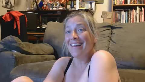 Misty Mountains online show from June 3, 3:42 am