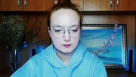 Aria online show from April 14, 6:49 am