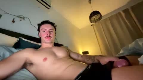 mitch28282 online show from March 18, 9:48 am