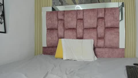 MITCHELL online show from January 28, 10:45 pm