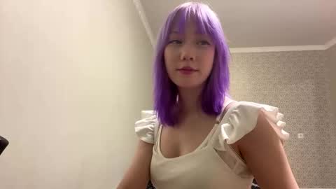 Mila online show from October 18, 1:48 pm