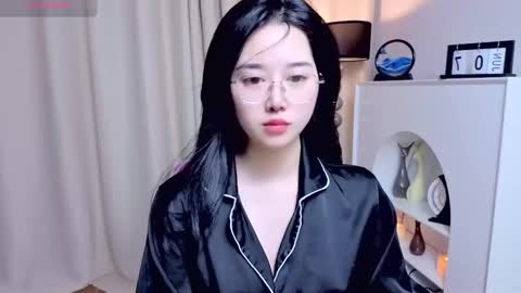 miu99999 online show from June 8, 2:12 am
