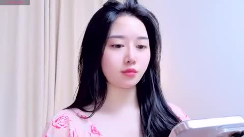miu_999 online show from May 10, 4:52 am