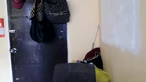Cutiepie online show from April 17, 3:09 am