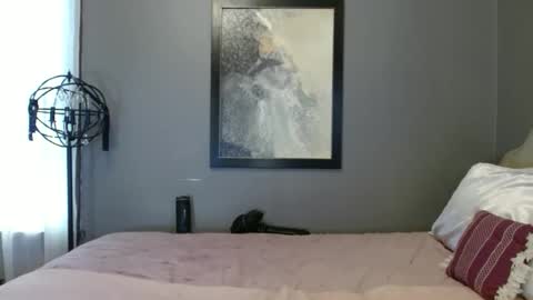 MizXtrix online show from March 19, 8:25 pm