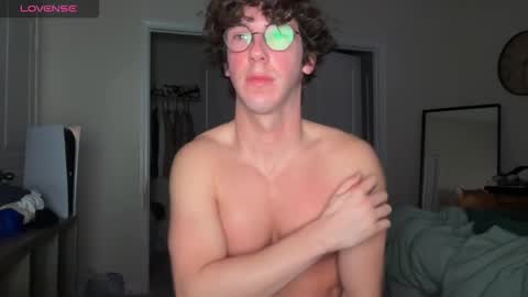 Leo online show from February 8, 11:46 am