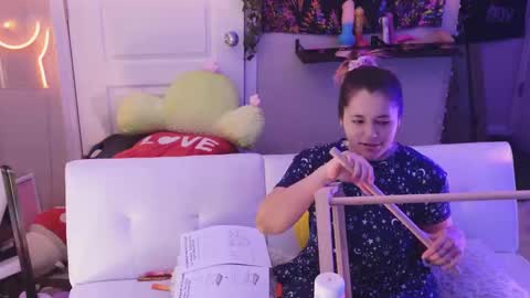 Hera  Tethra Bathtub stream  20k followers  Ask about our custom videos3 online show from February 28, 12:09 pm