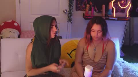 Hera  Tethra Bathtub stream  20k followers  Ask about our custom videos3 online show from February 24, 6:04 pm