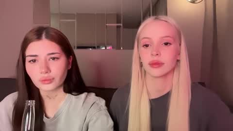 alice and ray online show from February 16, 9:02 pm