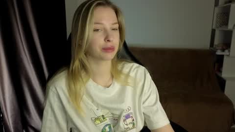 Lili online show from January 13, 5:33 am