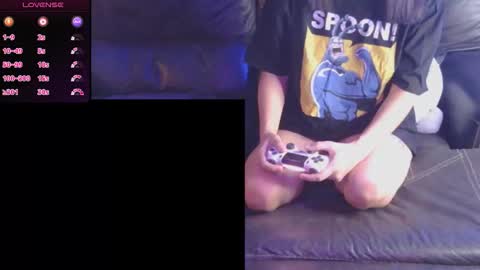 minaDarling online show from October 19, 6:18 am