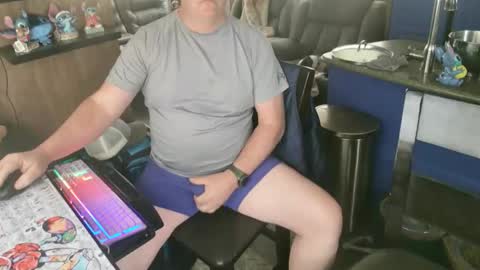 mmmthatsfunnn online show from April 14, 10:35 pm