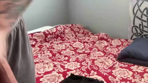 MNTuiLa online show from October 10, 1:50 pm