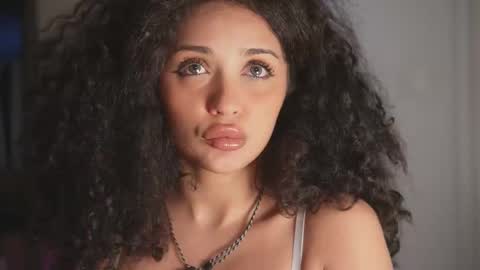 Snapshot of moan_4_you chatting on September 15, 7:10 am Ruxxx online show from September 15, 7:10 am
