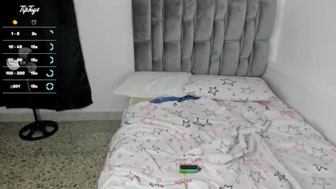 Snapshot of moanaprecious chatting on October 25, 5:51 am moanaprecious online show from October 25, 5:51 am