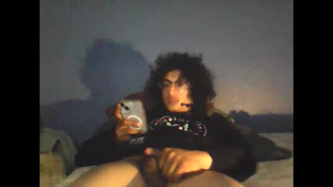 mochaandcreme online show from March 1, 7:08 am