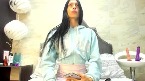 Sophia  online show from February 9, 7:27 pm