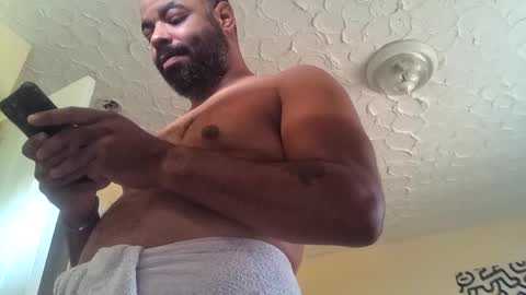 modestguy1084 online show from September 28, 2:59 pm