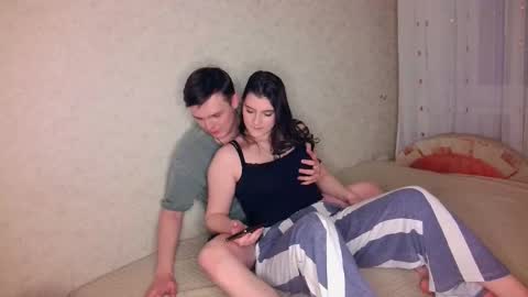 modestlily online show from February 6, 10:19 am