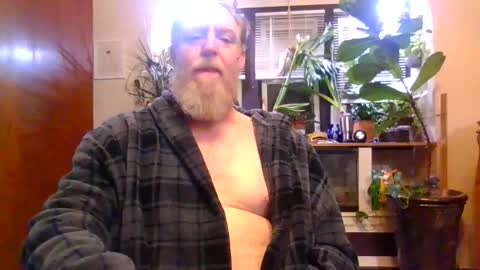 moeblick online show from December 2, 12:25 pm