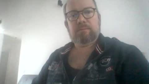 mofu781s online show from December 4, 7:22 am