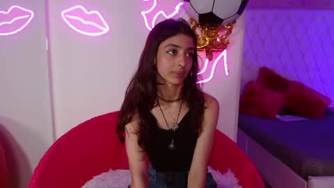 Moira  online show from July 2, 9:09 pm