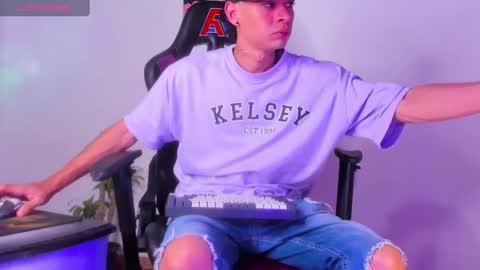 moises_23cm online show from January 14, 7:21 pm