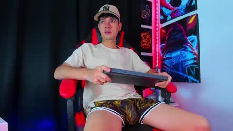 moises_23cm online show from February 26, 3:21 pm