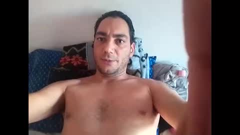 Moises online show from February 21, 9:32 pm