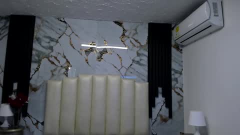 Hey Guys  Im Mollie online show from November 20, 12:26 pm