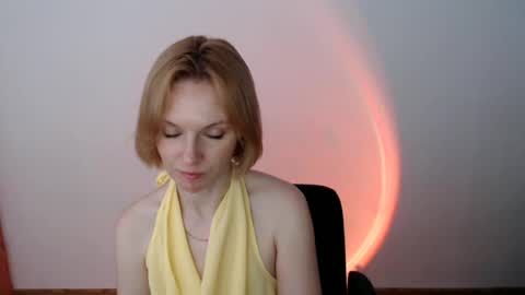 mollilove online show from June 23, 10:00 am