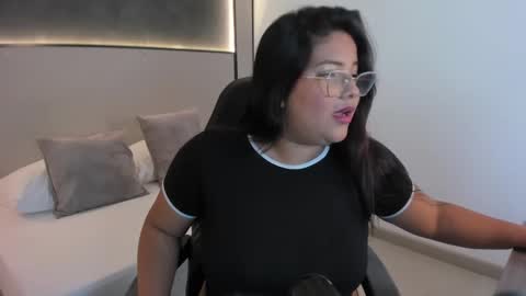 molly59_ online show from October 7, 12:45 pm
