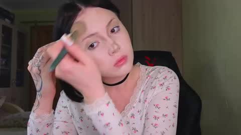 molly_millerr online show from March 17, 8:03 pm