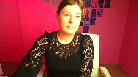 Molly online show from April 22, 11:39 am